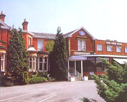 Alma Lodge Hotel