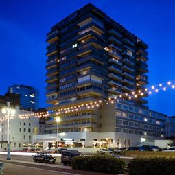 Holiday Inn Brighton Seafront