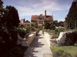 Le Manoir aux Quat`Saisons