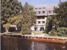 Cambridge Garden House Moat House