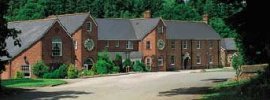 Fox & Hounds Country Hotel